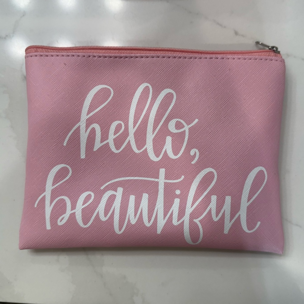Accessory bag comes with scrunchies and headband